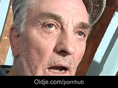 18 años, Mamada, Morena, Estilo perrito, Doble penetracion, Grupo, Flaco, Trio