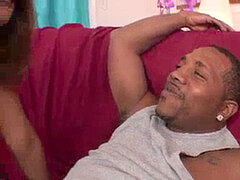 Grosse bite, Noire, Sucer une bite, Brunette brune, Tir de sperme, Poilue, Adolescente