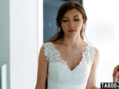 Grote mammen, Biseksueel, Pijpbeurt, Gezin, Moeder die ik wil neuken, Klein, Stiefmoeder, Trio