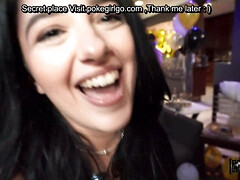 18 jahre, Blasen, Braunhaarige, Spermaladung, Aufs gesicht abspritzen, Hardcore, Jungendliche (18+), Titten