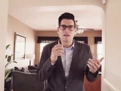 Famous pornstar gives naked interview in her bathroom