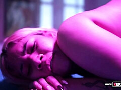 Magnificent baby doll - mejor amigo video - Xekeko