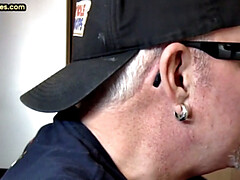 Gloryhole DILF sucks white dick in homemade closeup