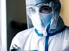 お尻, ブロンド, フェラチオ, 下着, 淫乱熟女, タトゥー, ユニフォーム