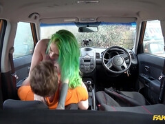 Leie, Blasen, Auto, Lecken, Im freien, Muschi, Hintern versohlen