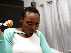 18 ans, Nana, Noire, Sucer une bite, Chatte, Adolescente, Plan cul à trois, Nénés