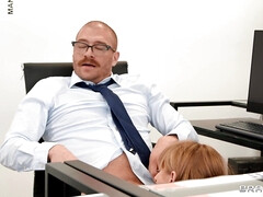 Kont, Pijpbeurt, Rondborstig, Moeder die ik wil neuken, Pornster, Kut duiken, Trio, Tieten likken