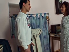 デカチン, お婆さん