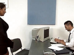 Grote kont, Grote lul, Grote mammen, Pijpbeurt, Moeder die ik wil neuken, Kantoor, Secretaresse, Tatoeage