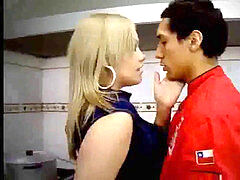 Poupée, Première fois, Mère que j'aimerais baiser, Maigrichonne