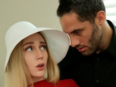 Arsch, Blondine, Blasen, Hundestellung, Fingern, Küssen, Rasiert, Entkleiden