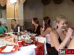 Amateur, Verga grande, Mamada, Cfnm, Madura, Madres para coger, Orgía, Adolescente