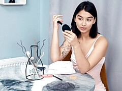 18 jahre, Leie, Braunhaarige, Fingern, Natürlichen titten, Dürr, Entkleiden, Jungendliche (18+)