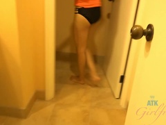 Amateur, Cul, Sucer une bite, Fille latino, Culottes ou slips, Rasée, Fumer, Nénés