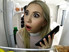 Gros cul, Gros seins, Blonde, Sucer une bite, En levrette, Mère que j'aimerais baiser, Seins naturels, Rasée