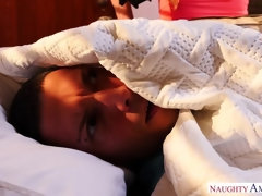 Большие сиськи, Брюнетки, Сперма во рту, Мамочка, Киски, Бритые, Сквиртинг, Чулки