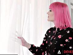 Blonde, Sucer une bite, Indienne, Léchez, Lingerie, Masturbation, Transsexuelle, Tatouage