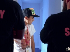 Язык в попке, Черные, Блондинки, Каблуки, Лизание, Киски, Короткая стрижка, Испанки