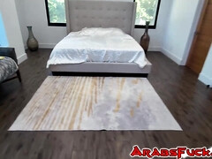 アラブ, フェラチオ, 茶髪の, 指いじり, 赤毛, ティーン, 三人, オッパイの