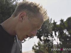 Enthousiasteling, Lieveling, Grote lul, Grote mammen, Blond, Pijpbeurt, Latijnse vrouw, Tieten likken