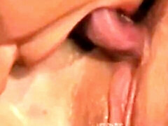 Blondine, Dildo, Fingern, Küssen, Lecken, Muschi, Titten, Spielzeuge