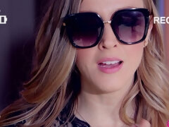 指いじり, キス, レズビアン, なめる, 淫乱熟女, オマンコ, ストッキング, ストリッピング