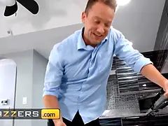 Минет, Глубокая глотка, Собачьи, Сперма на лице, На кухне, Натуральные сиськи, Бритые, Влажная