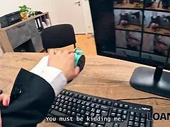 Beauté, Brunette brune, Tromperie, Seins naturels, Bureau, Criant, Jarretelles, Épouse