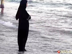 Anaal, Aziatisch, Grote mammen, Pijpbeurt, Rijpe lesbienne, Slet, Zuigen, Tiener