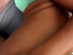 Cul, Gros cul, Sucer une bite, Brunette brune, Queue, Hard, Seins naturels, Chatte