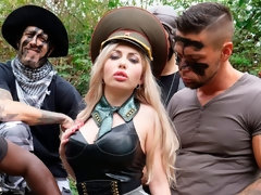 Анальный секс, Большая жопа, Блондинки, Минет, Группа, Ласковые ручки, Оргии, На природе