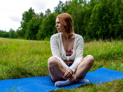 18 jaar, Lieveling, Masturbatie, Natuurlijk, Buiten, Pornster, Geschoren, Tiener