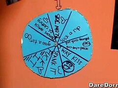 素人, ブロンド, 茶髪の, 大学生, グループ, 小柄, ガリガリ