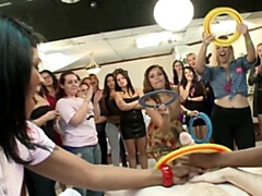 Большой член, Блондинки, Минет, Брюнетки, Танцы, Секс без цензуры, Межрасовый секс, Оргии