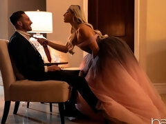 Блондинки, Минет, Собачьи, Платье, Ласковые ручки, Лизание, Киски, Молоденькие