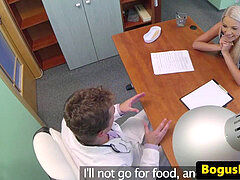 Доктор, Европейки, В офисе, Киски