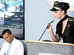 Gros cul, Grosse bite, Gros seins, Sucer une bite, Brunette brune, En levrette, Mère que j'aimerais baiser, Police