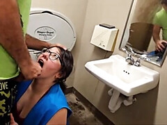 18 jaar, Amerikaans, Aziatisch, Grote kont, Pijpbeurt, Sperma in mond, Schattig, Tiener