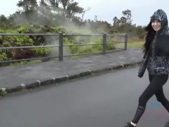 Noire, Petite amie, De plein air, Public, Rasée, Gicler, Voyeur, Mouillée