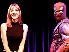 Gros cul, Grosse bite, Gros seins, En levrette, Rousse roux, Cheveux courts, Maigrichonne, Nénés