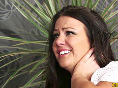 Bondage discipline sadomasochisme, Brits, Naakte man aangeklede vrouw, Dominatie, Dominante vrouw, Handbeurt, Vernedering