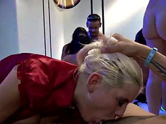 Группа, Секс без цензуры, На публике