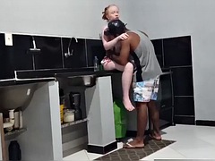 Noire, Blonde, Hard, Interracial, Embrassement, Mère que j'aimerais baiser, Nénés, Épouse