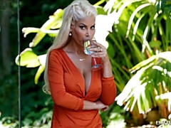 Анальный секс, Большая жопа, Большой член, Большие сиськи, Блондинки, Собачьи, Милф, Сиськи