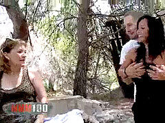 Sucer une bite, Brunette brune, Tir de sperme, Faciale, Fille latino, Orgasme, Adolescente