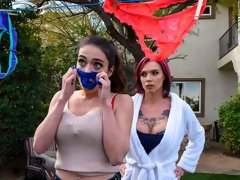 Grote kont, Grote mammen, Vingeren, Keuken, Likken, Kut duiken, Strippen, Tatoeage