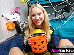 18 años, Amateur, Culo grande, Rubia, Mamada, Estilo perrito, Pov, Hermanas