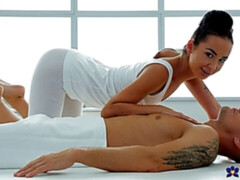 Incroyable, Cul, Sucer une bite, Brunette brune, En levrette, Massage, Adolescente, Nénés