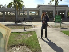 Tussi, Grosse titten, Blondine, Erstes mal, Hardcore, Hd, Geld, Im freien