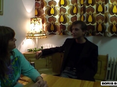 Brunette brune, Plantureuse, Mature, Naturelle, Mamelons, Jarretelles, Nénés, Jouets